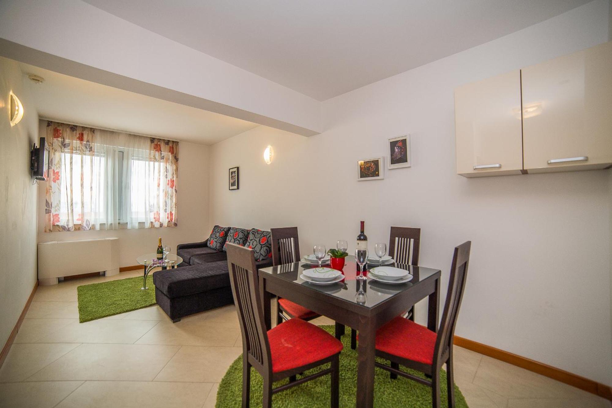 Apartments Milan Makarska Room photo