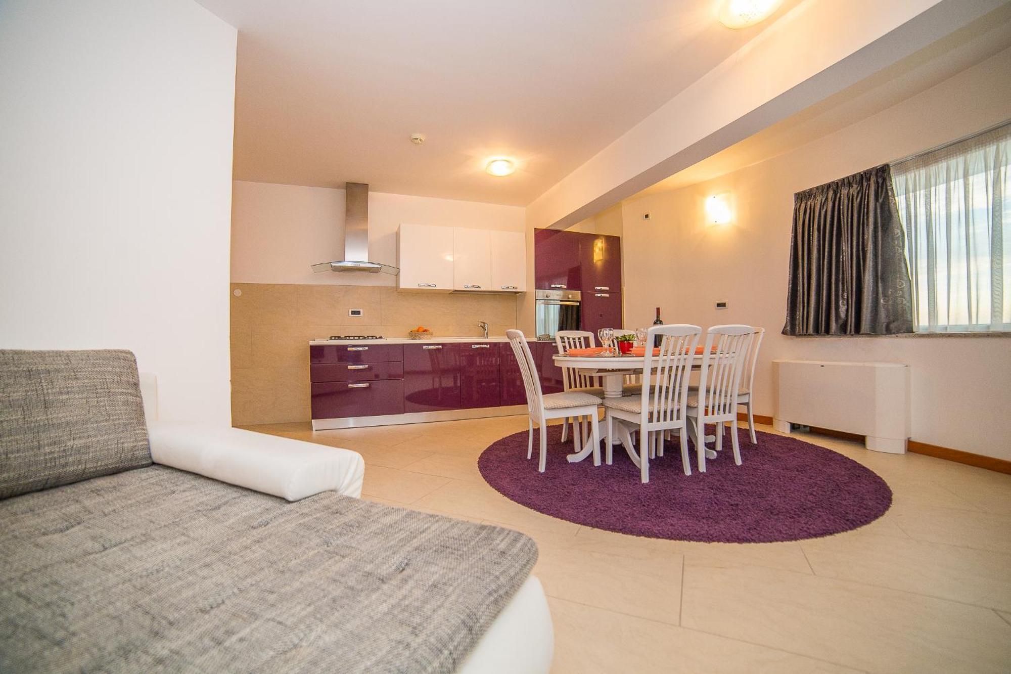 Apartments Milan Makarska Room photo