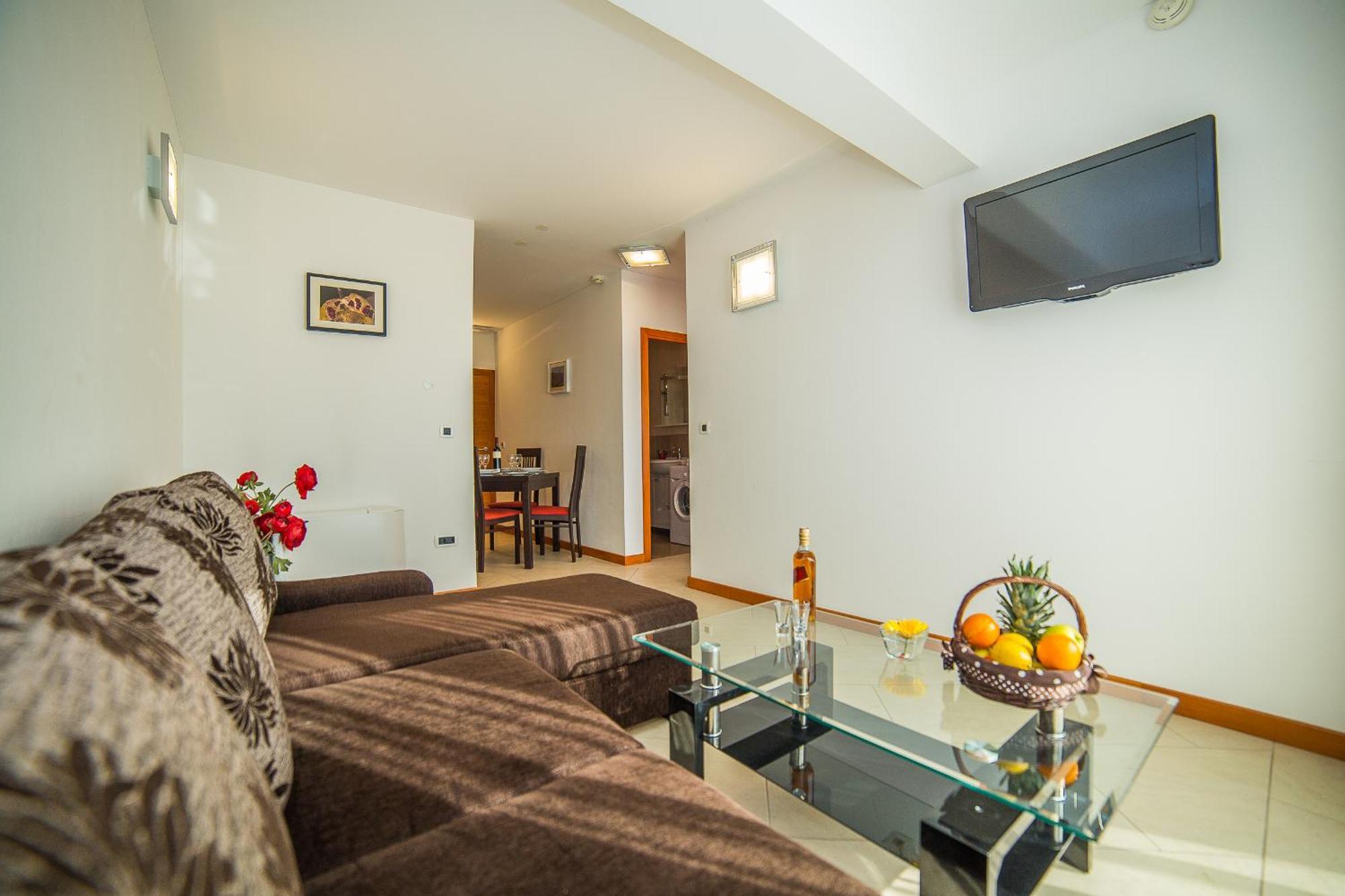 Apartments Milan Makarska Room photo