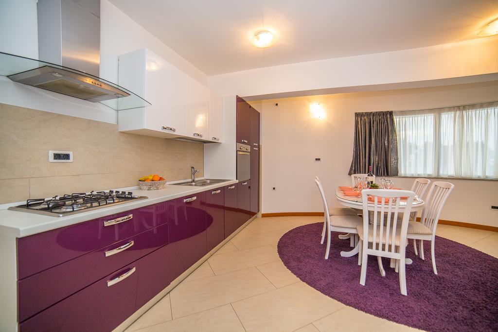 Apartments Milan Makarska Exterior photo