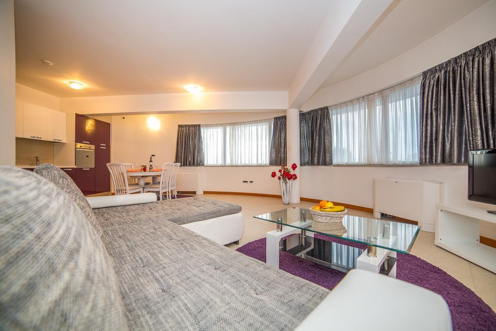 Apartments Milan Makarska Exterior photo